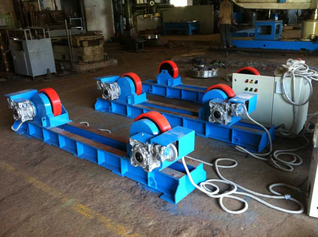 Welding rotator
